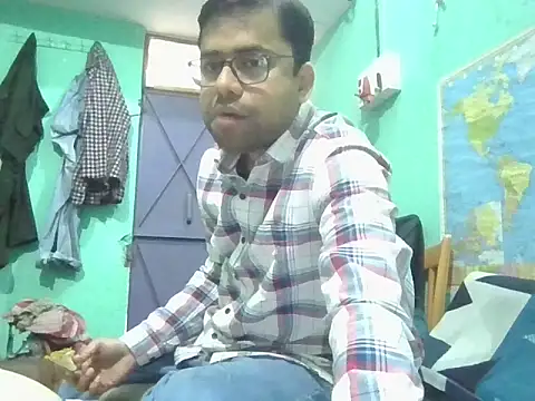 Desiboi4u live sex cam