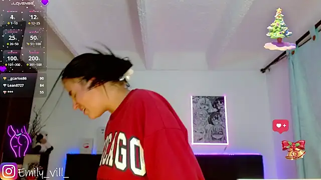 Emily_vill's cam snapshot