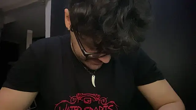 Freakydrag's cam snapshot