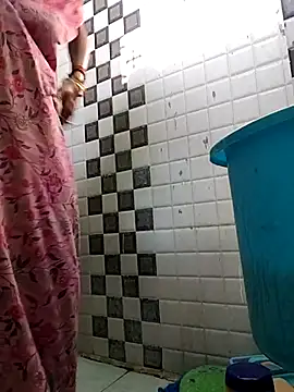 Hotty-Nidhi live sex cam