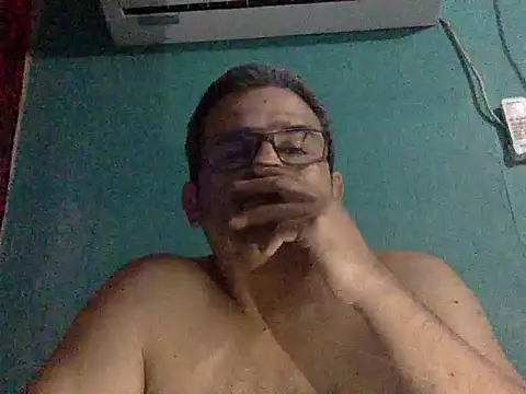 Katracho6969's cam snapshot