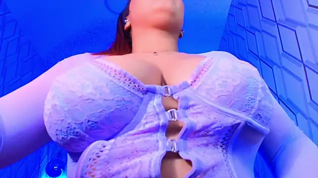 NicolleTaylor's cam snapshot