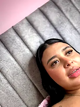 Emily_Cooper7's cam snapshot