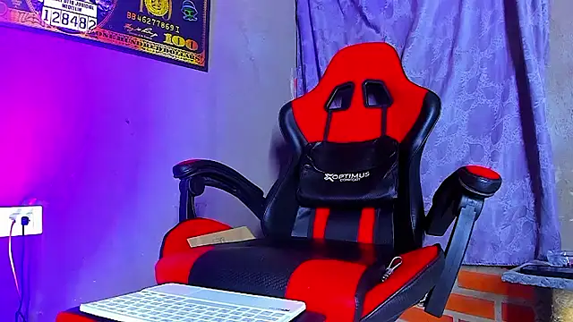 tattooedsmoker777's cam snapshot