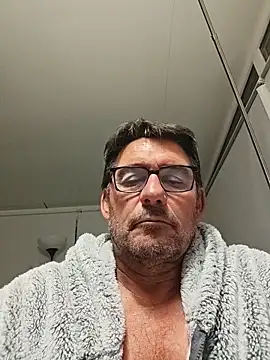 phil_truck_exhib's cam snapshot