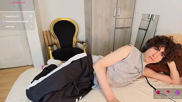 Nude_Boy18 live sex cam