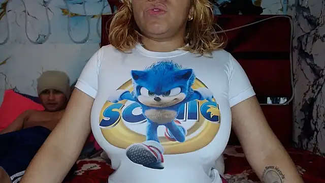 hot_lady19's cam snapshot