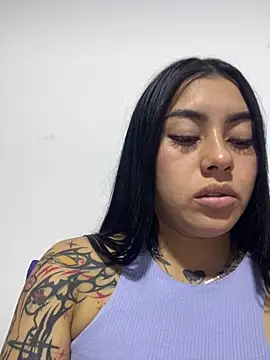 emily_22x's cam snapshot