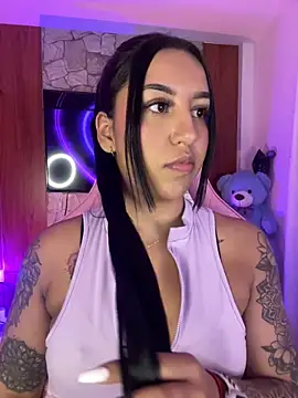 Tamara_Roberts1's cam snapshot