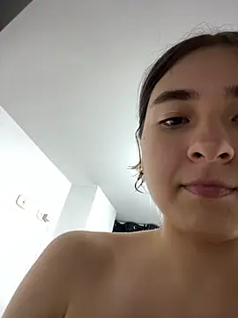 Valentina_ro live sex cam