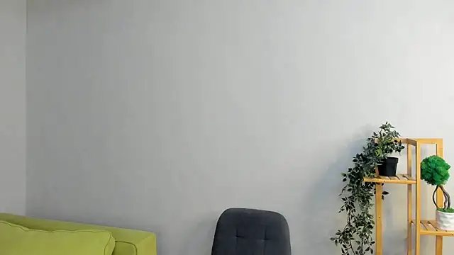 AngilaWineberg live sex cam