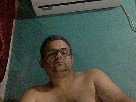 Katracho6969's cam snapshot