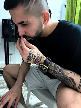 giannis090 live sex cam