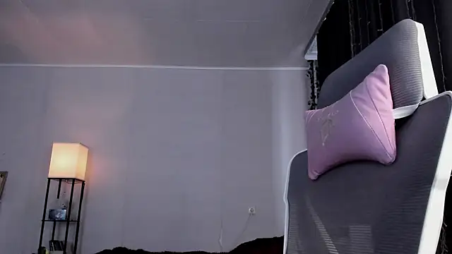 ReddHotPipper live sex cam