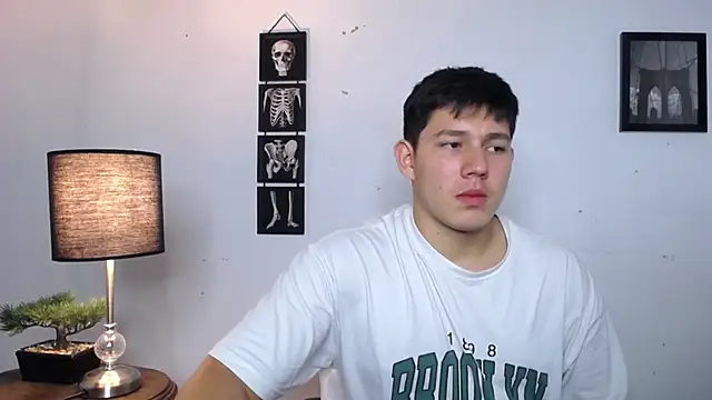 JamesCr_ live sex cam