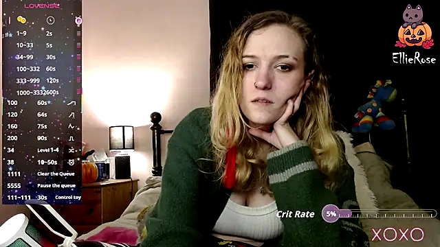 EllieeRose live sex cam