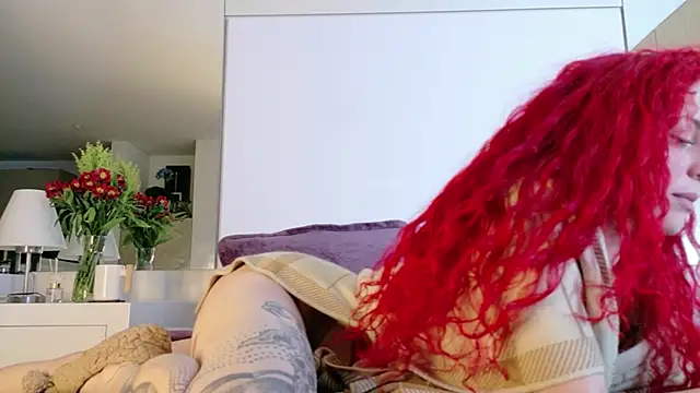 Borbala_Iggy live sex cam