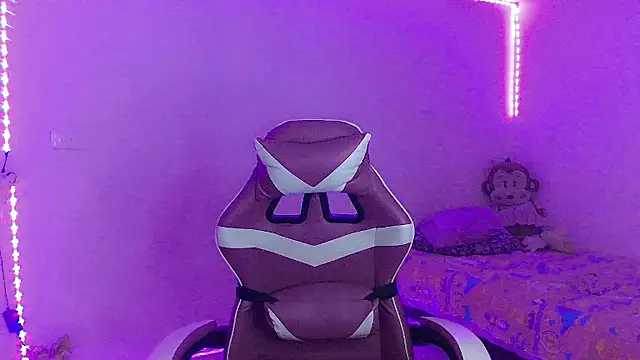 Ms-Zoehans live sex cam