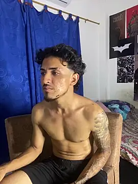 Kriss_Edwards's cam snapshot