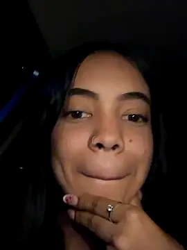 NAUGHTY_LITTLE_18 live sex cam