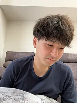 yuuki8910 live sex cam