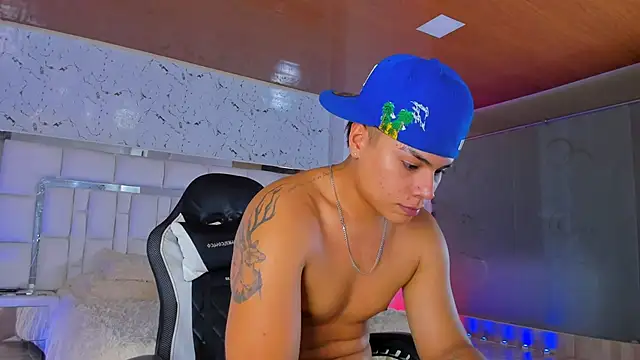 SantiagoReyesFtt's cam snapshot