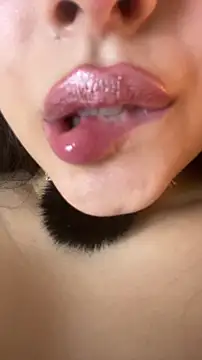 AriaHeavenss live sex cam