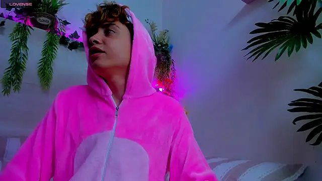 Twinkk_Guy live sex cam