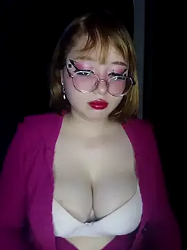 Michi_sauria1's cam snapshot