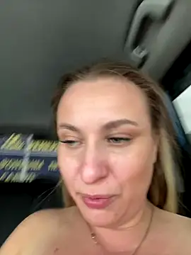 RuslanaXX's cam snapshot