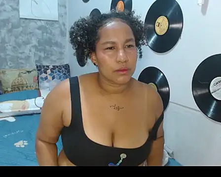 Ambar_foxy's cam snapshot