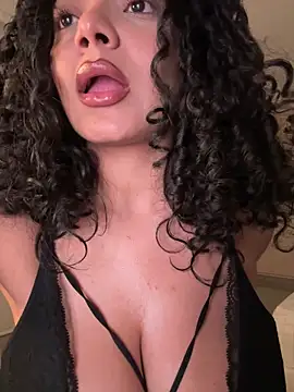 Curlyierr's cam snapshot