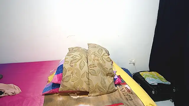 michaelhotbbc's cam snapshot