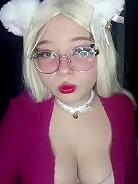 Michi_sauria1's cam snapshot