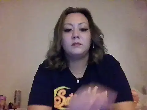 YOUNGFLICKA's cam snapshot