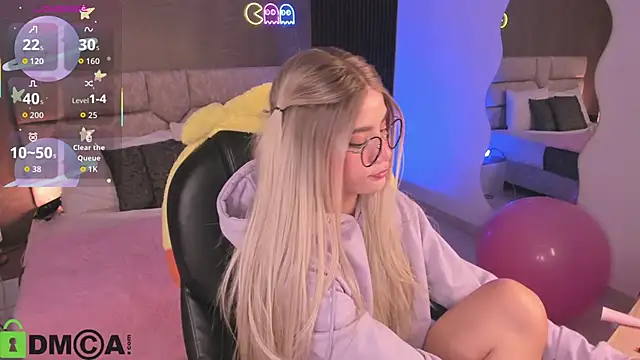 Arinextdoor's cam snapshot