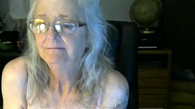 JoleneDelacroix's cam snapshot