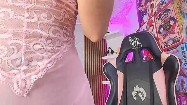 Victoria_Adams14's cam snapshot