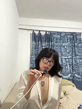 aliciia_23's cam snapshot