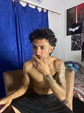 Kriss_Edwards's cam snapshot