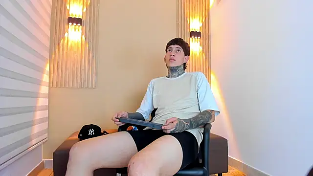 DANTE_ARMSTRONG's cam snapshot