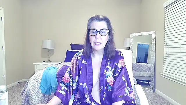 HotTxGilfMaggie live sex cam