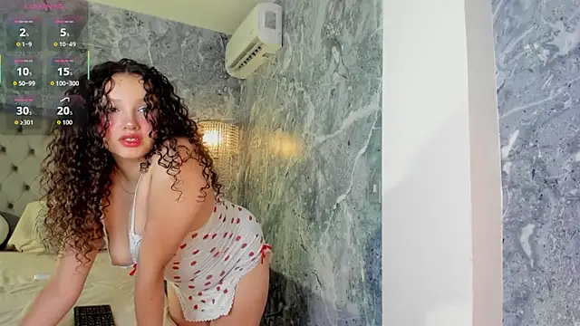 LucyLovelyy live sex cam