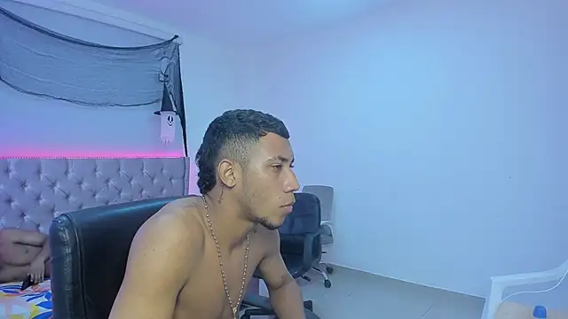 isaac_master77's cam snapshot