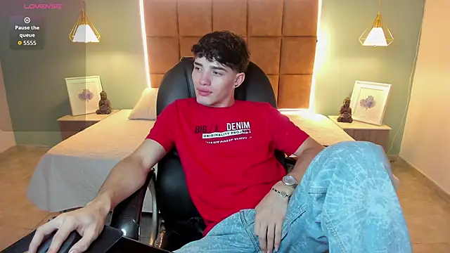 AlejooTwink live sex cam