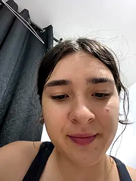 Valentina_ro live sex cam