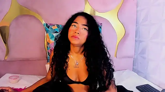 camilaqueenh live sex cam