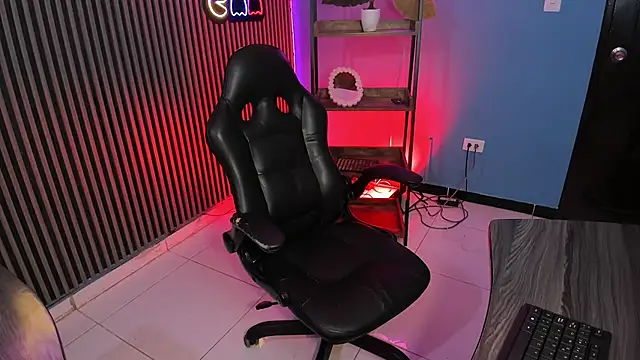 emily_roberts1 live sex cam