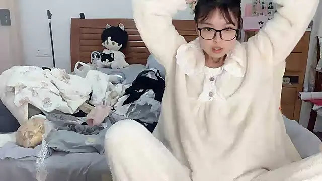 Akong11's cam snapshot