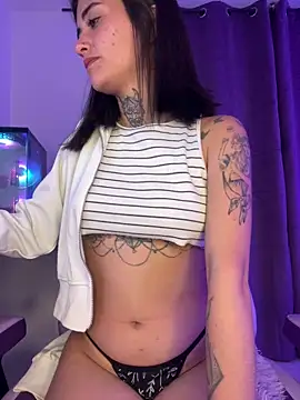 Maiaaa_11's cam snapshot